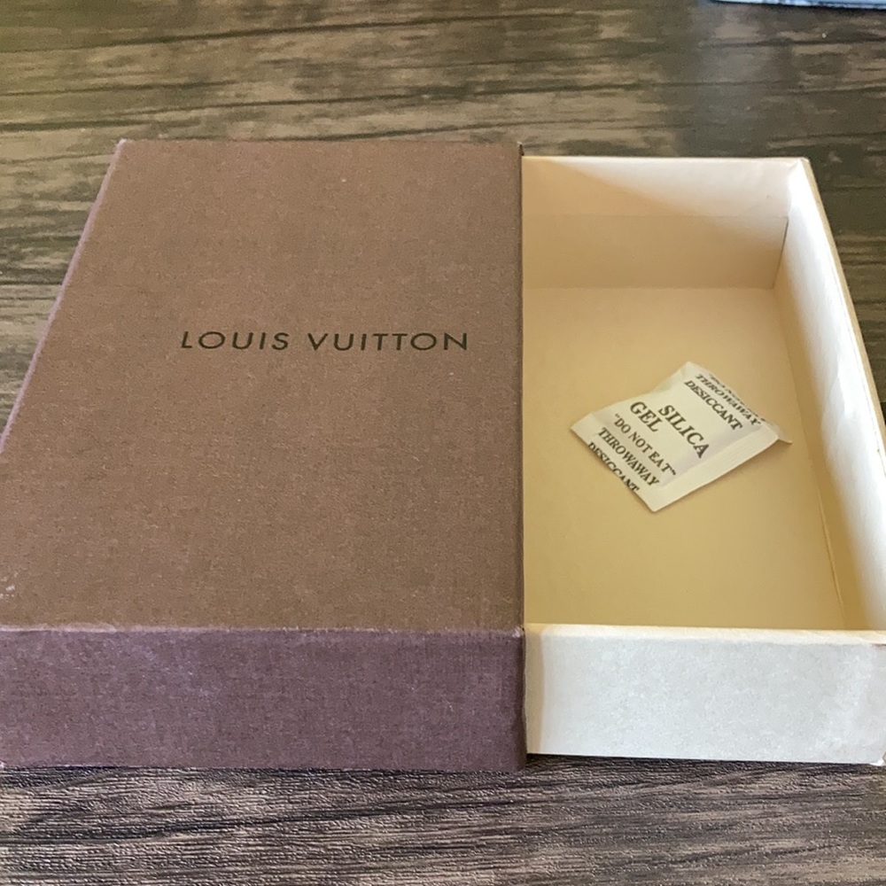 Louis Vuitton Box - Picture 2 of 2
